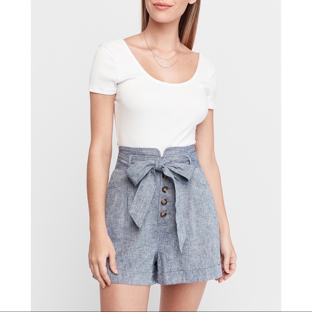 EXPRESS High Waisted Light Wash Jean Tie Short